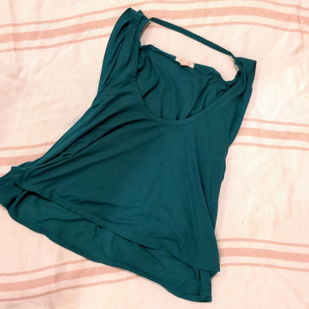 Breezy green crop top